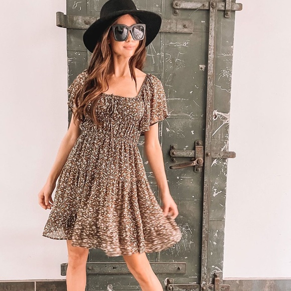 Girly & Flirty Brown Floral Dress - Picture 4 of 6